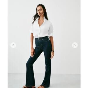 Spanx SPANXshape Original EveryWear Raw Indigo Denim Flare Jeans NWT Size XS